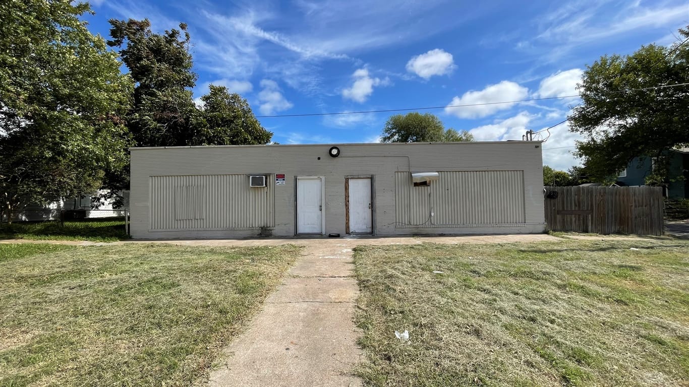 Texas City 1-story, 6-bed 102 9th Street N-idx