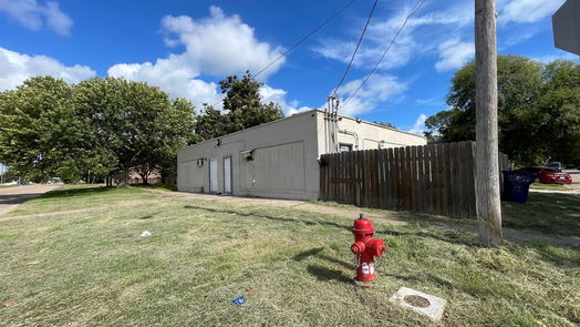 Texas City 1-story, 6-bed 102 9th Street N-idx