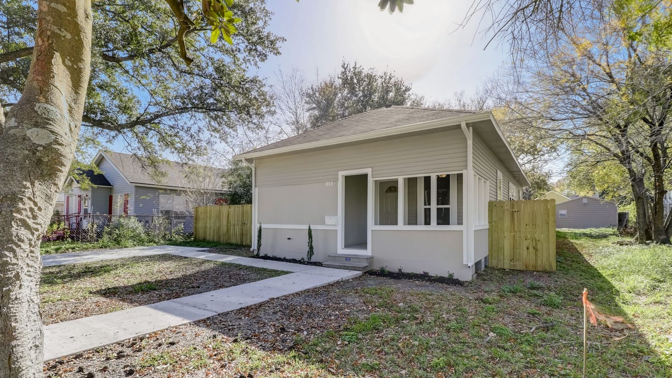 Texas City 1-story, 3-bed 311 7th Avenue N-idx