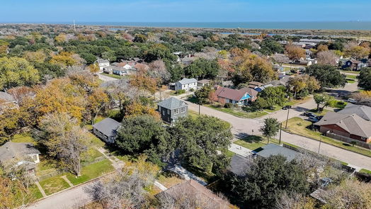 Texas City 1-story, 3-bed 311 7th Avenue N-idx