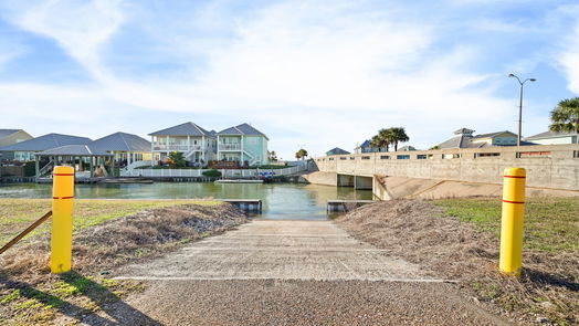 Texas City 2-story, 3-bed 5206 Brigantine Cay Court-idx