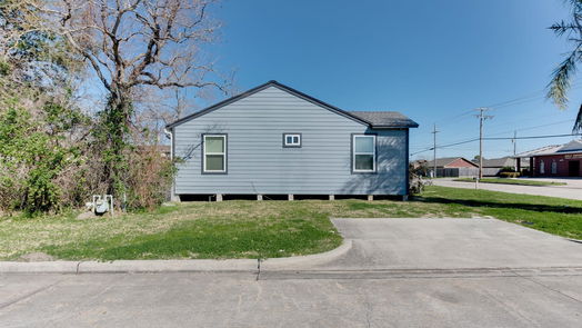 Texas City 1-story, 3-bed 1301 N Logan Street-idx