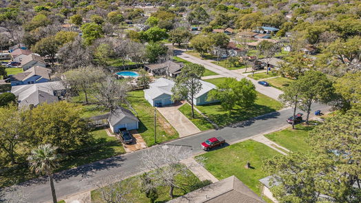 Texas City 1-story, 5-bed 1101 15th Avenue N-idx