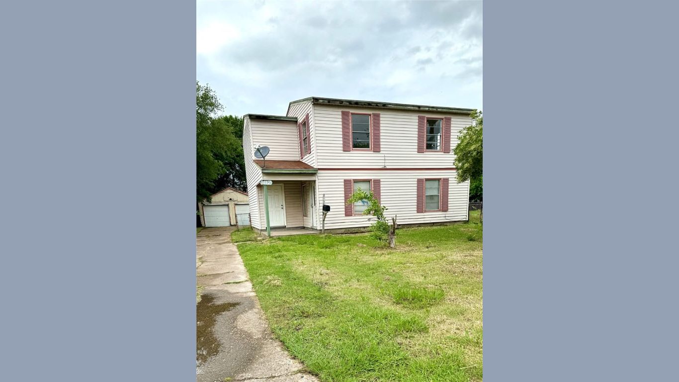 Texas City 2-story, 4-bed 1112 3rd Avenue N-idx