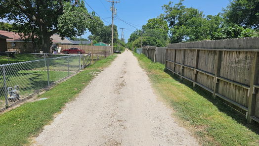 Texas City 1-story, 4-bed 2010 17th Avenue N-idx