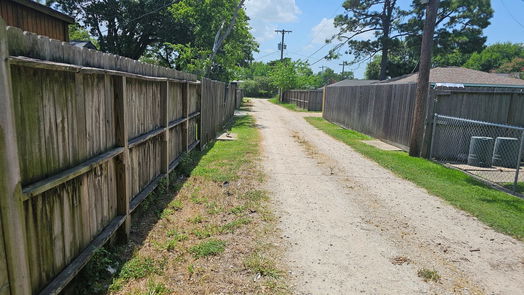 Texas City 1-story, 4-bed 2010 17th Avenue N-idx