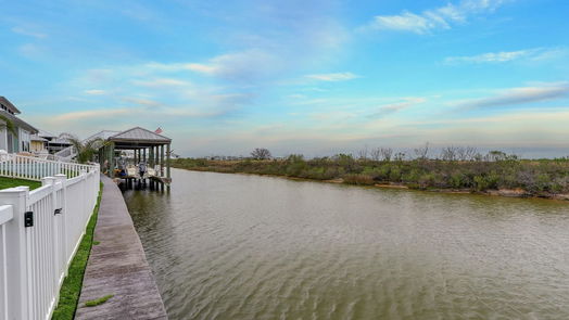 Texas City 2-story, 3-bed 5225 Brigantine Cay Court-idx