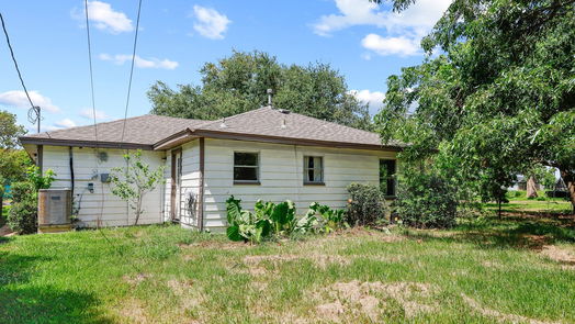 Texas City 1-story, 4-bed 3133 Texas Avenue-idx