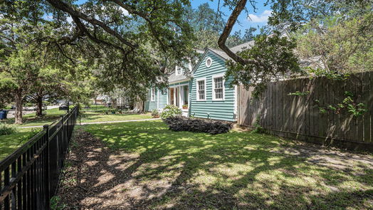 Texas City 1-story, 5-bed 416 10th Avenue N-idx