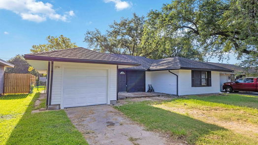 Texas City 1-story, 4-bed 36 17th Street N-idx