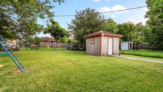 Texas City 1-story, 3-bed 3405 Cherry Avenue-idx