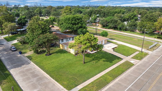 Texas City 1-story, 3-bed 1603 5th Avenue N-idx