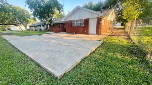 Texas City 1-story, 3-bed 2408 34th Avenue N-idx