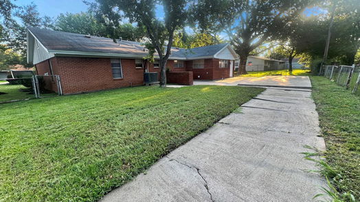 Texas City 1-story, 3-bed 2408 34th Avenue N-idx