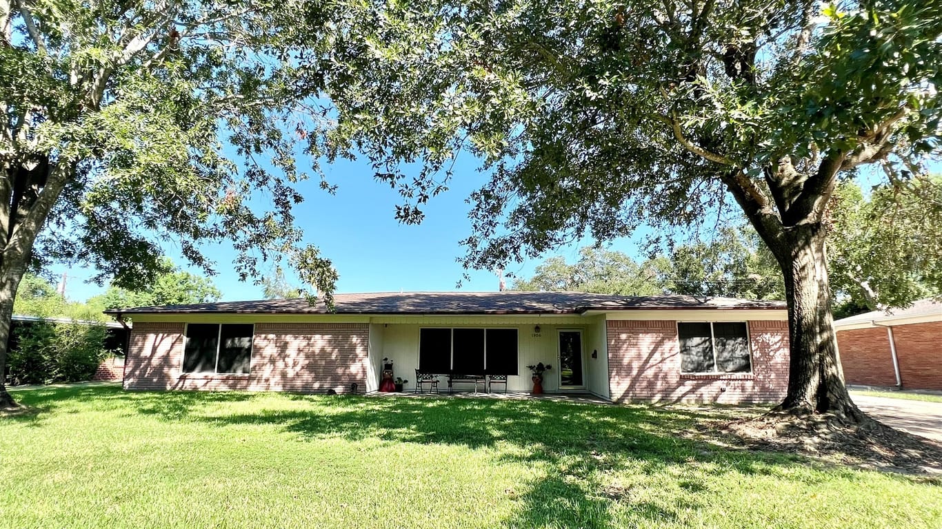 Texas City 1-story, 3-bed 1956 1st Street N-idx