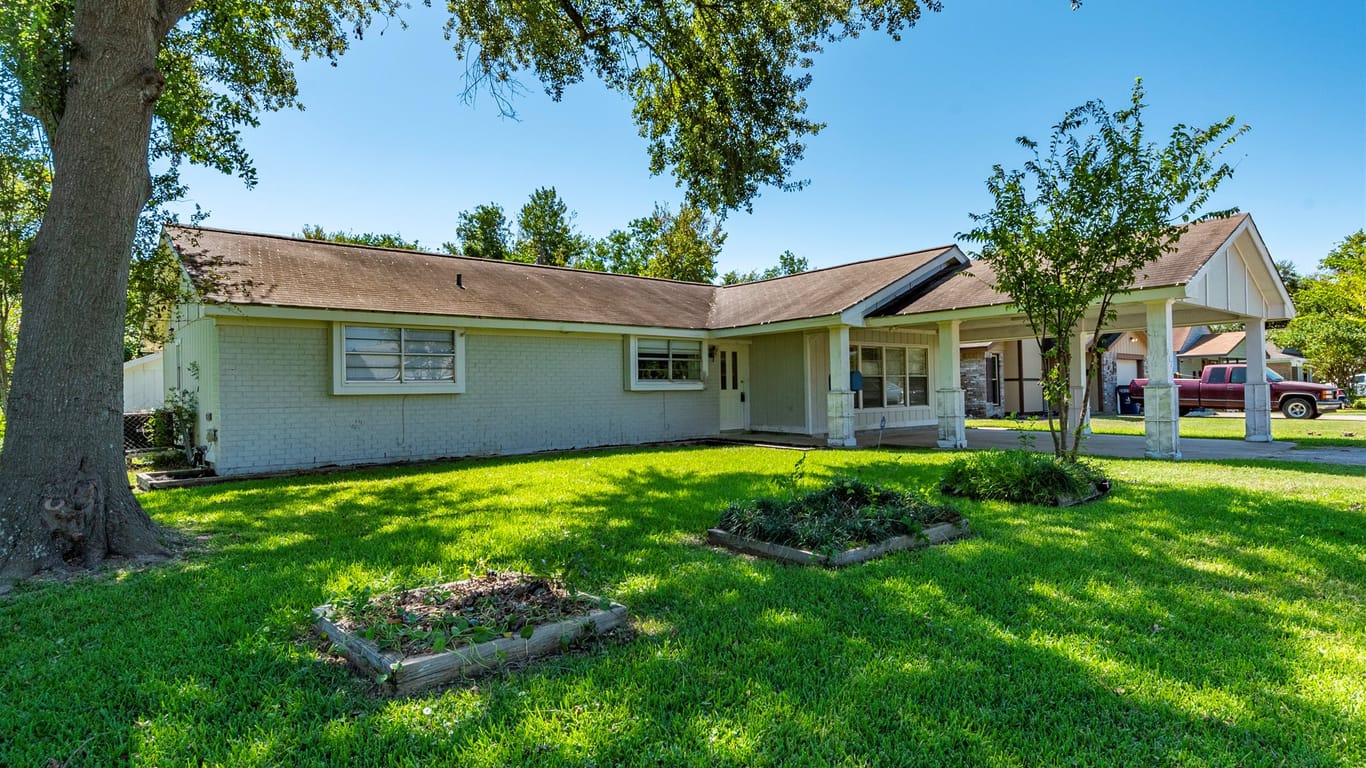 Texas City 1-story, 3-bed 2623 4th Avenue N-idx