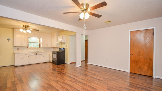 Texas City null-story, 3-bed 3106 Danforth Drive-idx