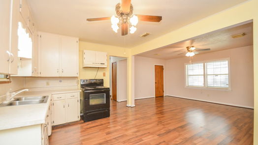 Texas City null-story, 3-bed 3106 Danforth Drive-idx