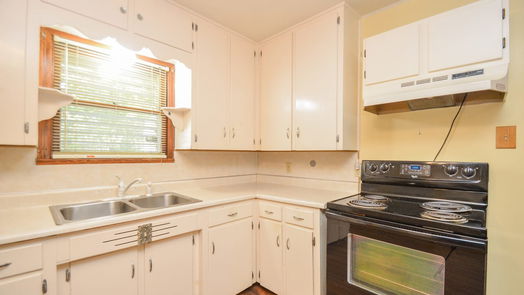 Texas City null-story, 3-bed 3106 Danforth Drive-idx