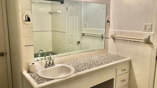Texas City null-story, 4-bed 8632 Plantation Drive-idx