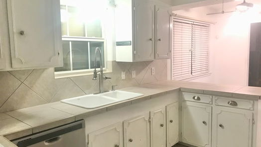 Texas City null-story, 4-bed 8632 Plantation Drive-idx