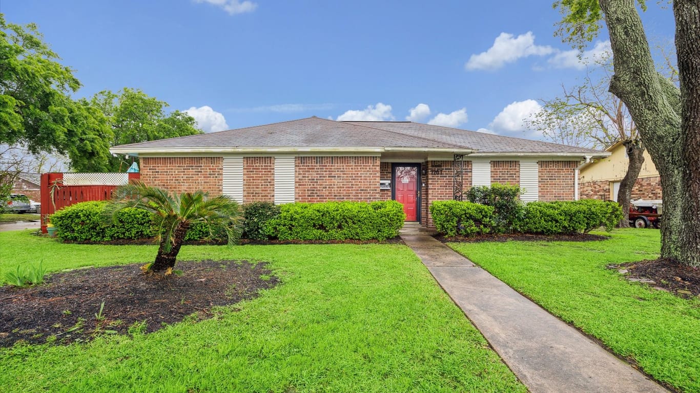 Texas City 1-story, 4-bed 7207 Nightingale Circle-idx