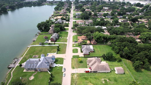 Texas City 1-story, 3-bed 717 Buttonwood Drive-idx