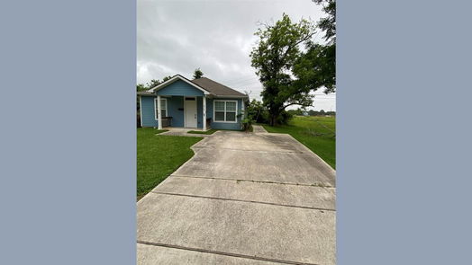 Texas City 1-story, 3-bed 214 S Leroy Street-idx