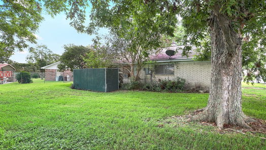 Texas City 1-story, 3-bed 7204 Nightingale Circle-idx