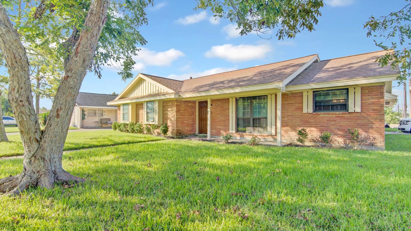 Texas City 1-story, 3-bed 533 N Linden Drive-idx