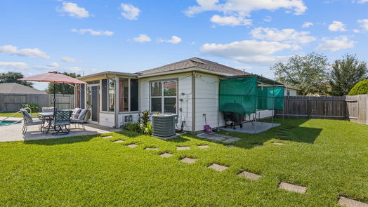 Texas City 1-story, 3-bed 2606 Shark Circle-idx