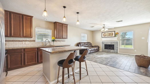 Texas City 2-story, 5-bed 10925 Groveshire Drive-idx