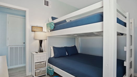Gilchrist 2-story, 6-bed 1229 Highway 87-idx
