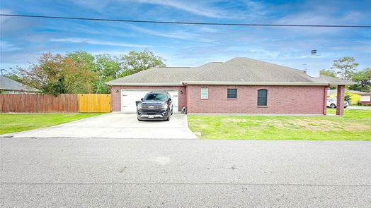 Nederland 1-story, 3-bed 2224 Avenue E-idx