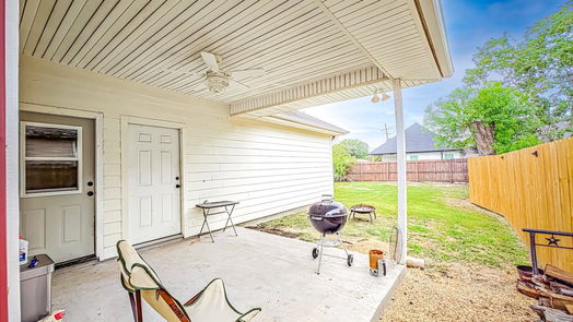 Nederland 1-story, 3-bed 2224 Avenue E-idx