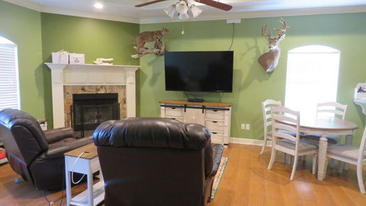 Nederland 1-story, 3-bed 2224 Avenue E-idx