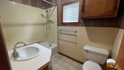 Nederland 1-story, 2-bed 2403 Avenue F-idx