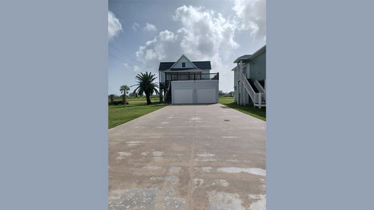 Crystal Beach 2-story, 3-bed 844 East Road-idx