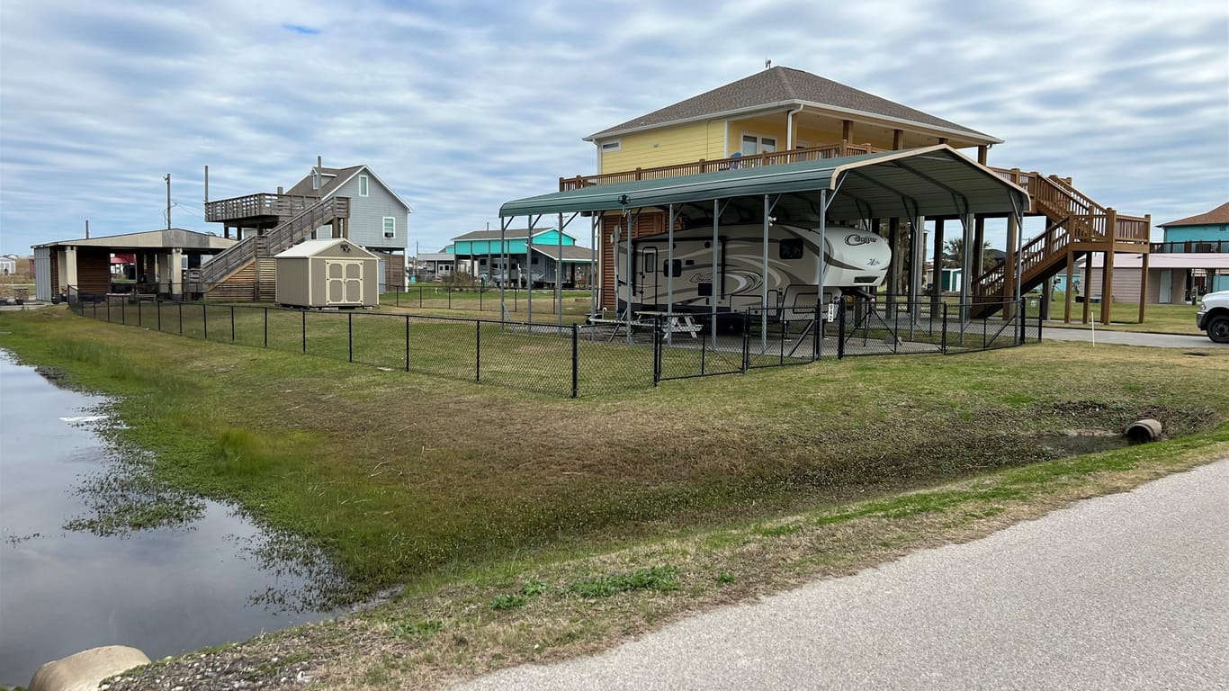 Crystal Beach null-story, null-bed 942 Sage Road-idx
