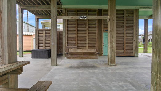 Crystal Beach null-story, 3-bed 1946 Avenue G-idx