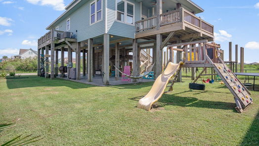 Crystal Beach 2-story, 3-bed 901 Sea Spray Drive-idx