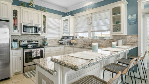 Crystal Beach 2-story, 3-bed 901 Sea Spray Drive-idx