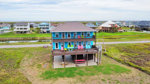 Crystal Beach 2-story, 4-bed 3180 Gulf Castle Drive-idx