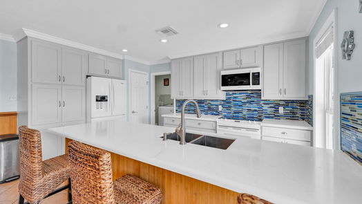 Crystal Beach 2-story, 5-bed 3321 Prides Way-idx