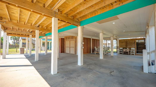 Crystal Beach 2-story, 5-bed 3321 Prides Way-idx