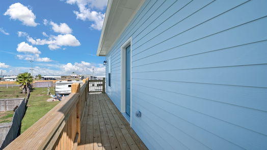Crystal Beach 1-story, 3-bed 983 S Cove-idx