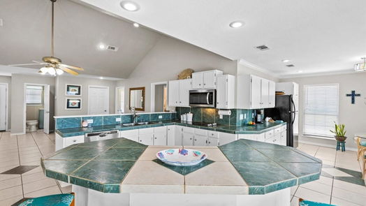 Crystal Beach 1-story, 3-bed 970 Gulfview Drive-idx