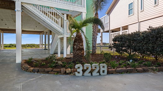 Crystal Beach 1-story, 4-bed 3228 Gulf Castle Drive-idx