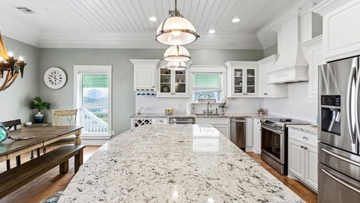 Crystal Beach 2-story, 4-bed 3212 Sea Castle Drive-idx