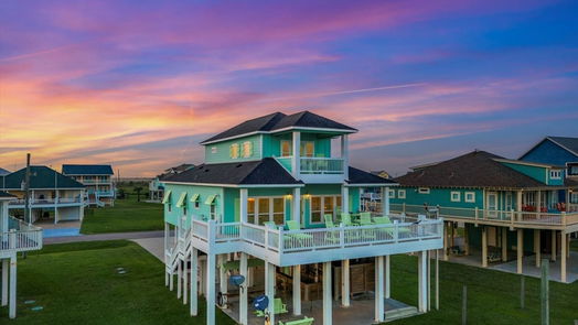 Crystal Beach 2-story, 4-bed 3212 Sea Castle Drive-idx